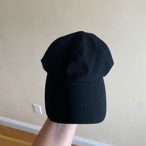 Black LuluLemon hat